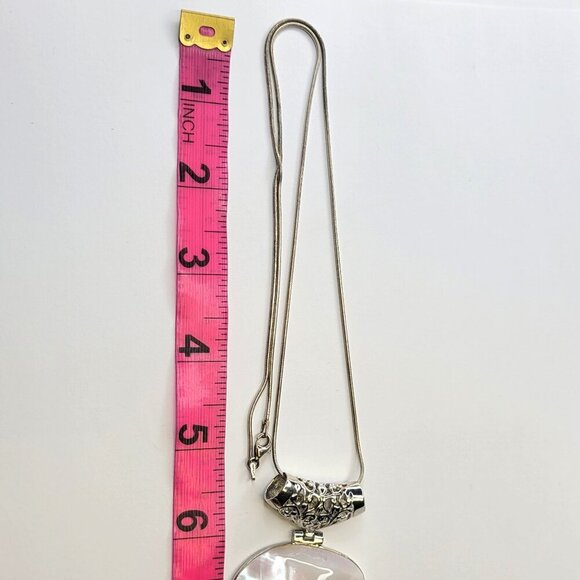 Mother of Pearl Pendant Necklace, Mother of Pearl and Silver Pendant Necklace - Picture 14 of 15